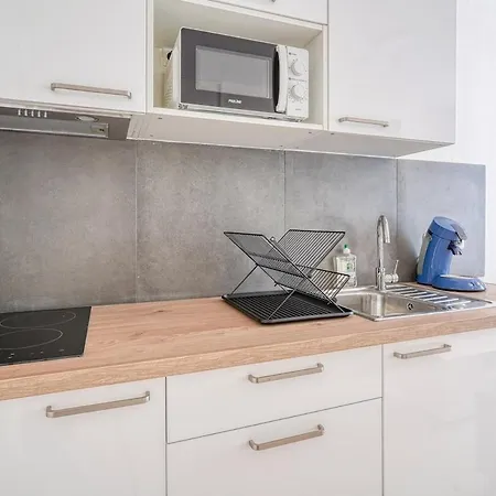 Cozy 4people - Canal St Martin & Republique דירה *