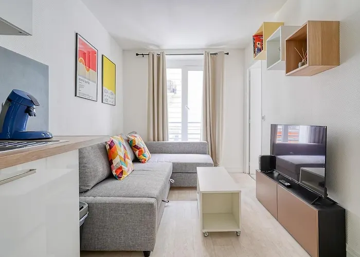 Cozy 4people - Canal St Martin & Republique דירה פריז